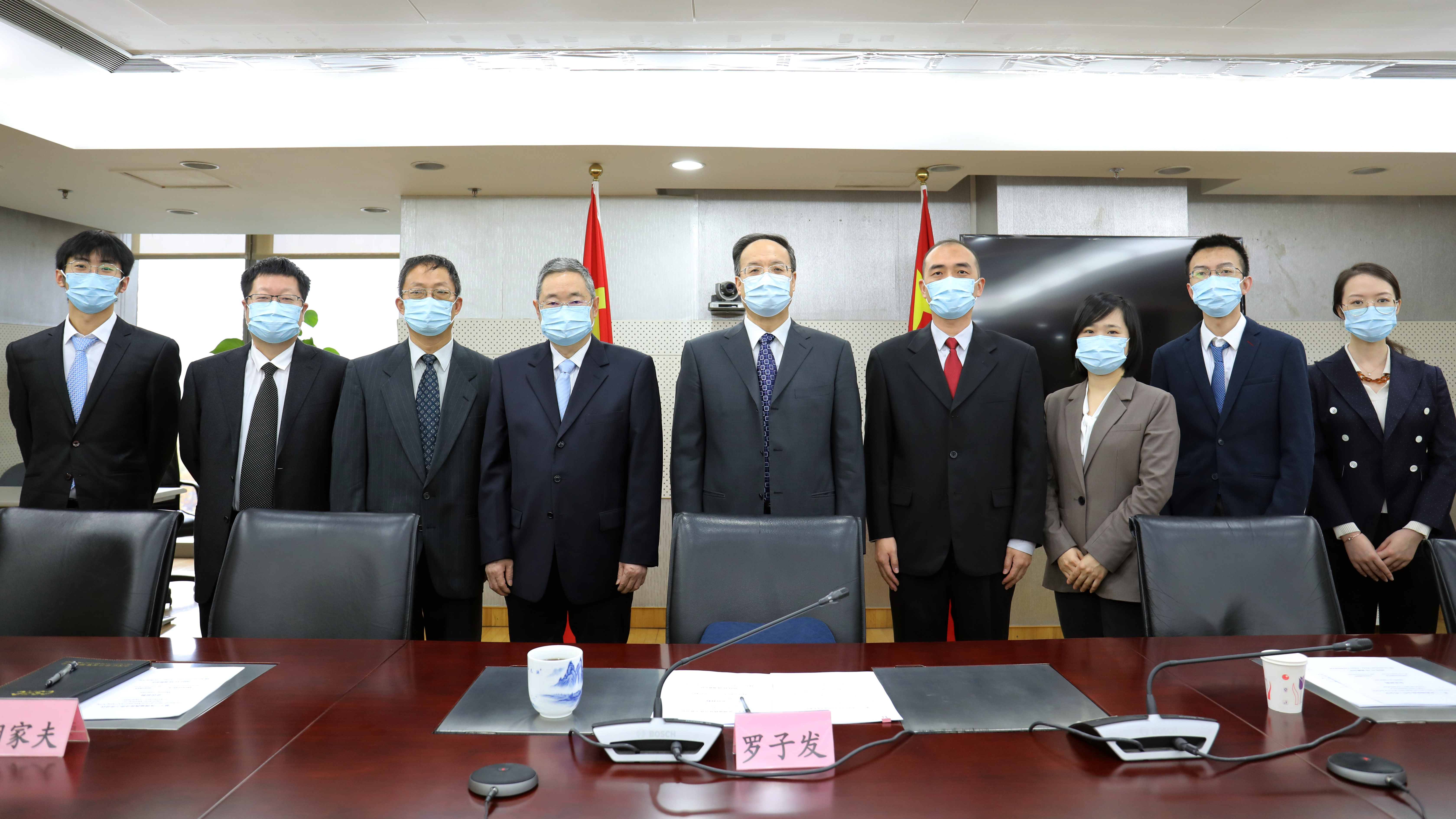 中国证监会和香港证监会举行第十三次两地执法合作工作会议| 上海证券交易所